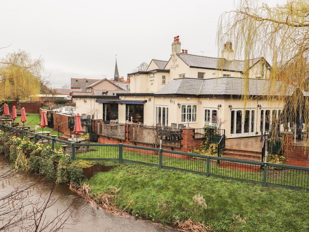 The Cottage The Coach House Wrexham Exterior photo